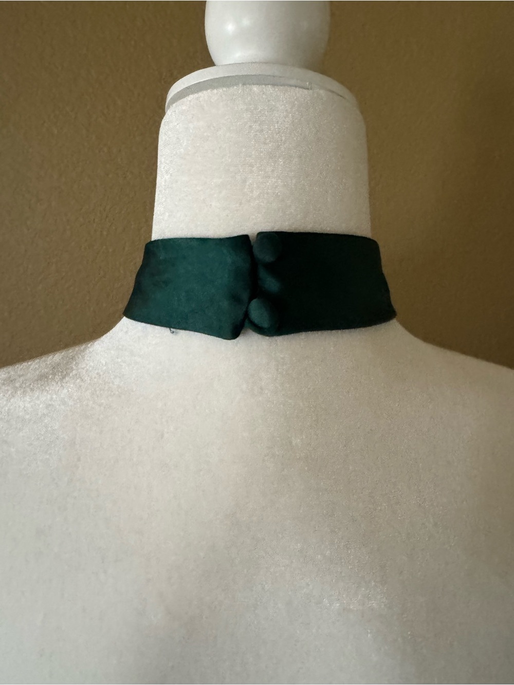 Lulu's Love in Your Life Emerald Green Satin Halter Maxi Dress Medium - Picture 7 of 8